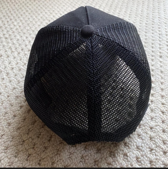 AMIRI Black Mesh Trucker Hat